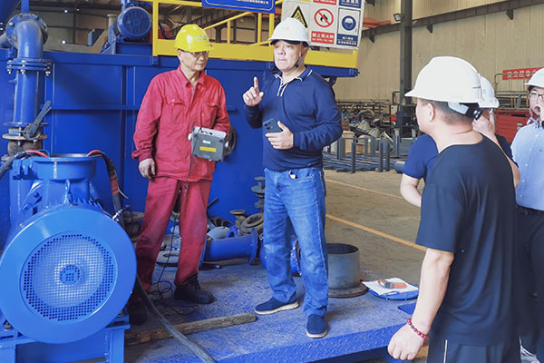 科迅110臺(tái)泥漿攪拌器及砂泵設(shè)備開啟交付 科迅110臺(tái)泥漿攪拌器及砂泵設(shè)備開啟交付